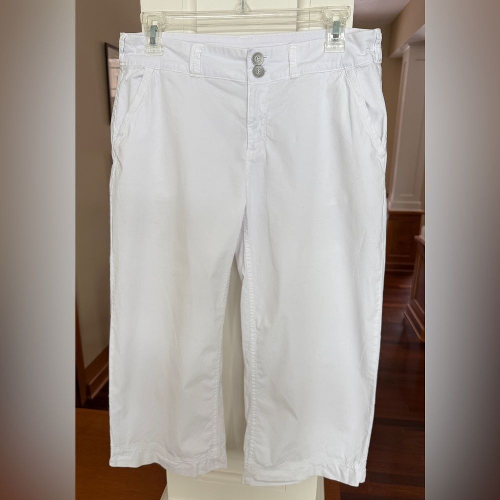 Fresh Produce Women’s Small White Cotton Capri Pant.